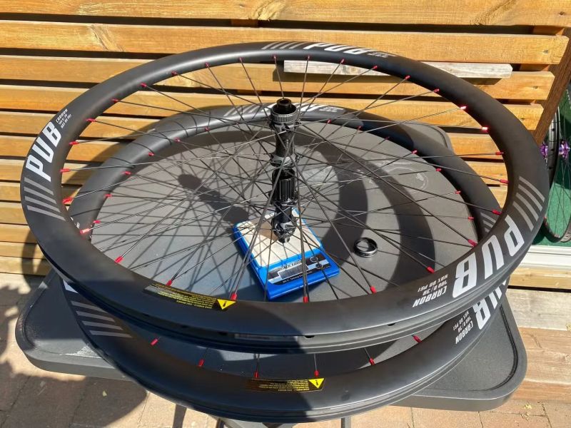 nové karbonové výplety PUB silniční/gravel