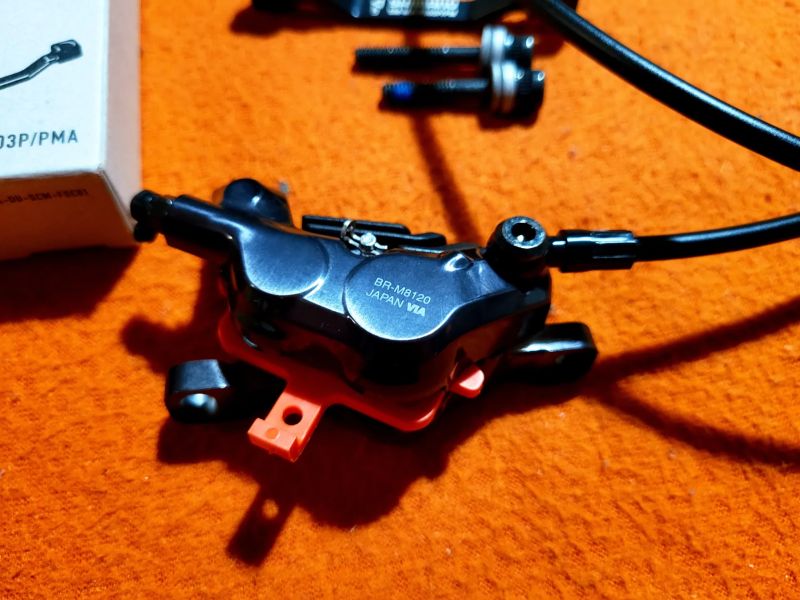 Nová Shimano Deore XT Br-M8120 IceTech + Adaptér 203mm