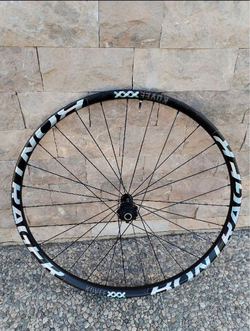 Extralite 29” MTB karbonová kola boost (1300g)