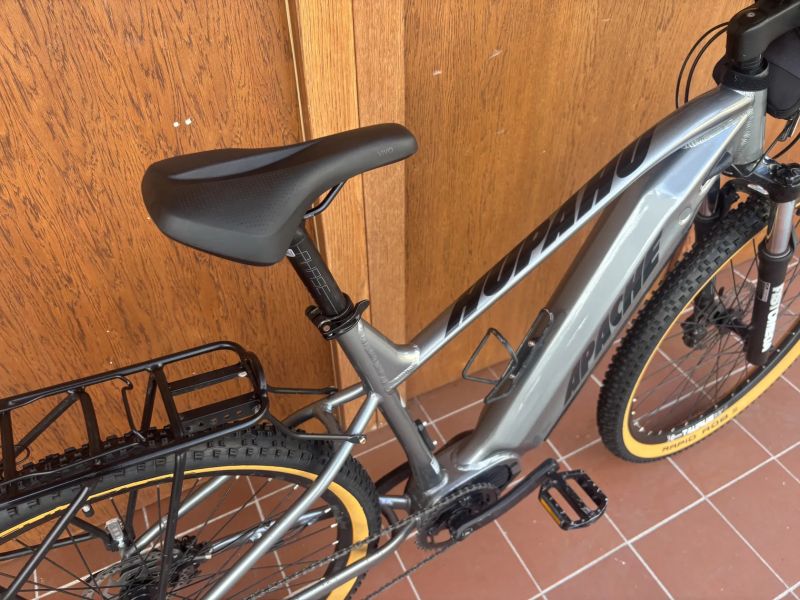 APACHE HUPAHU MX1 510 stříbrná - vel. L (21") - zánovní testovací model