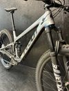 Pivot Cycles Trail 429 Race