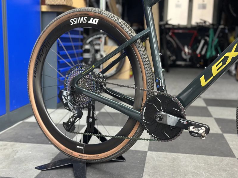 Lexon GFX vel. M - 54 cm | Sram AXS | EIE karbonová kola