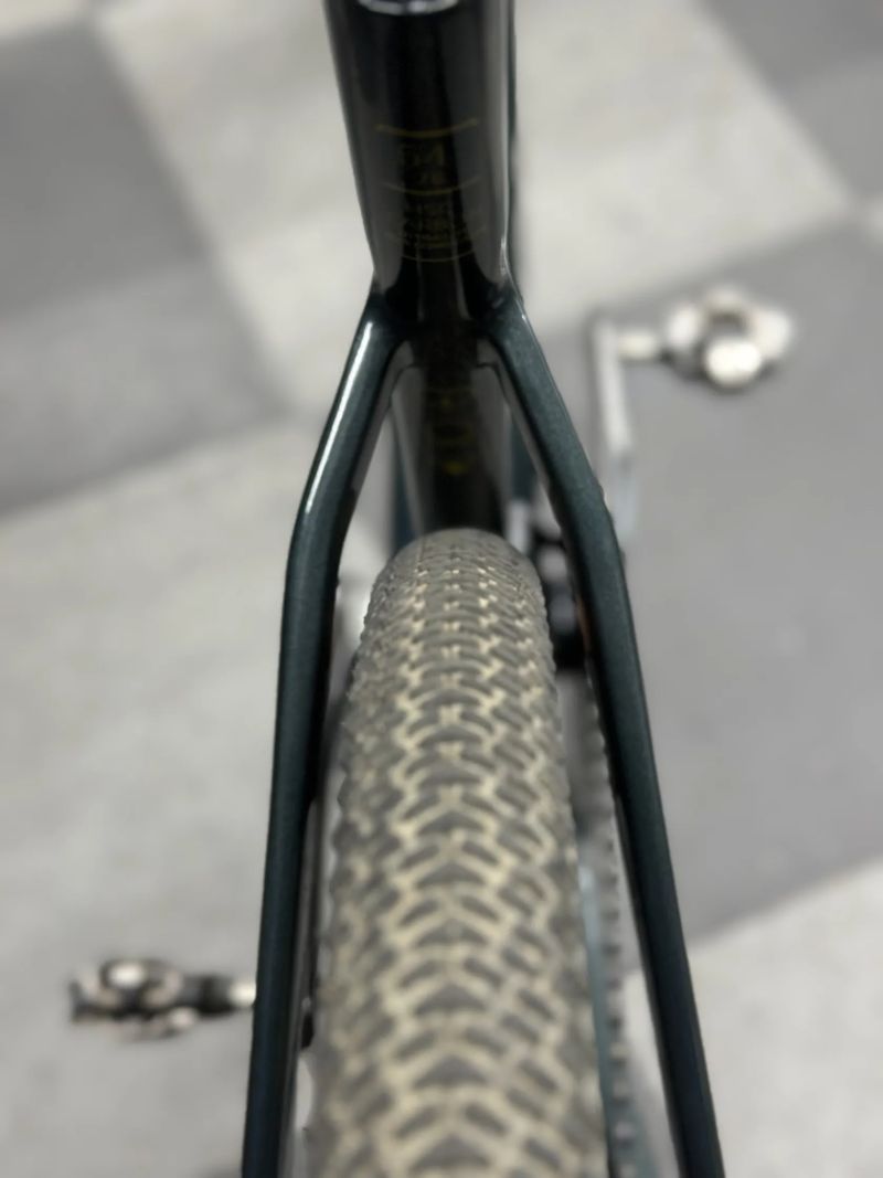 Lexon GFX vel. M - 54 cm | Sram AXS | EIE karbonová kola