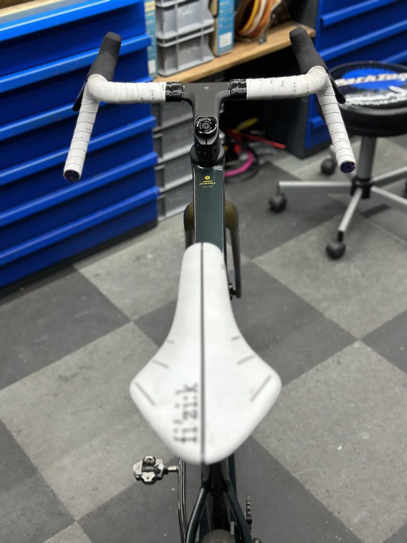 Lexon GFX vel. M - 54 cm | Sram AXS | EIE karbonová kola