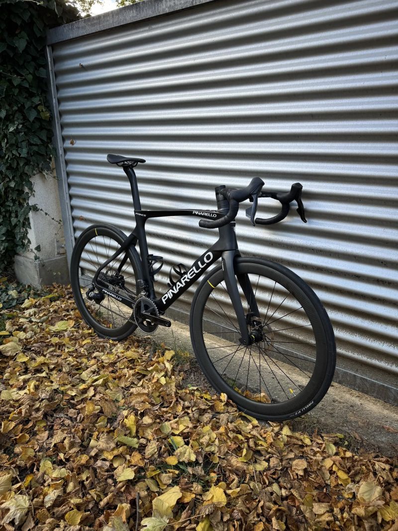 Pinarello Prince - SRAM Rival AXS, Zánovní stav