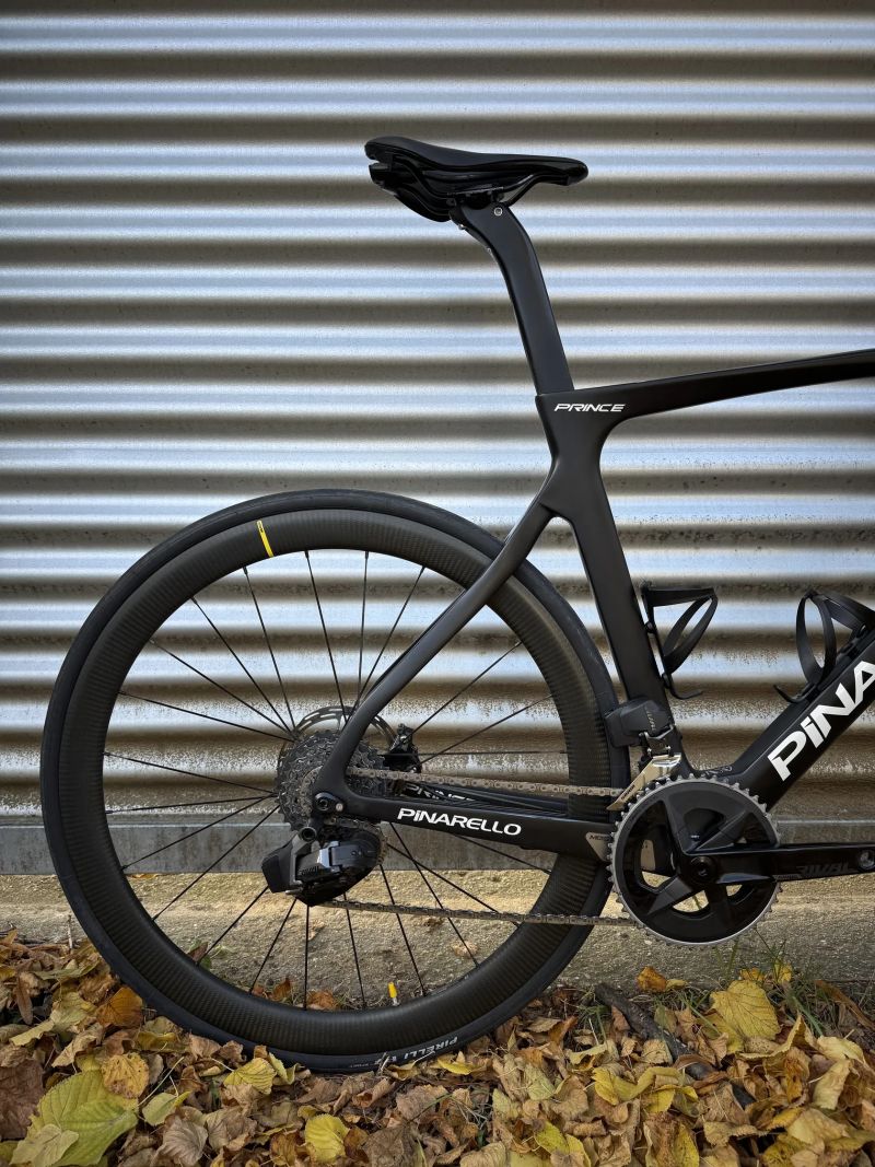 Pinarello Prince - SRAM Rival AXS, Zánovní stav