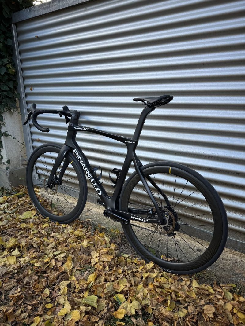 Pinarello Prince - SRAM Rival AXS, Zánovní stav