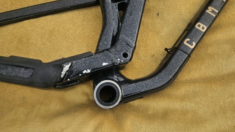 Prodám ramovou sadu TEMPO Commencal vel.S