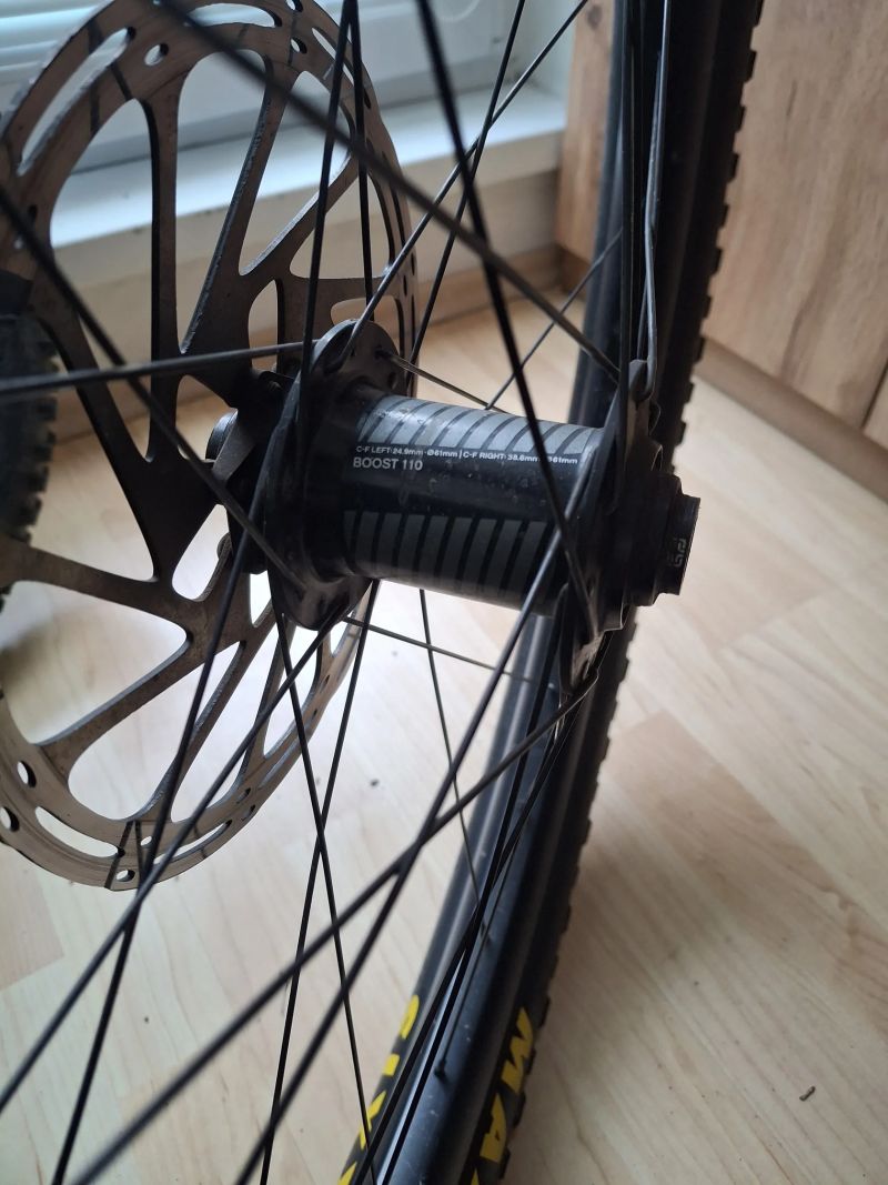 Prodam karbonove rafky 