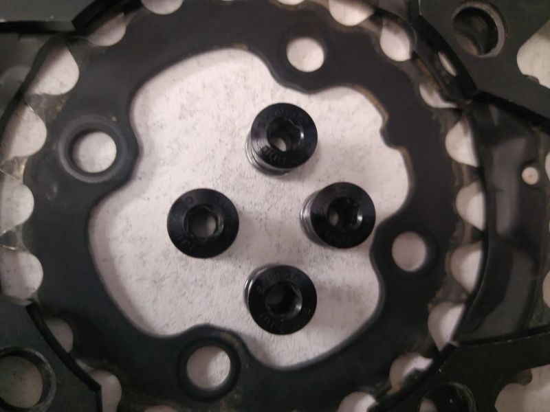 Převodníky Shimano XT