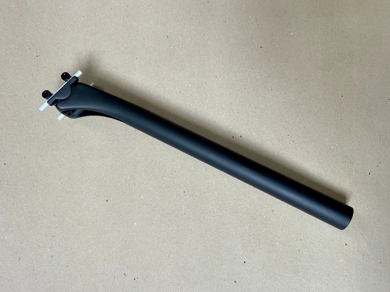 Karbonová sedlovka Velion SP-01, 30.9 400 Carbon Seatpost