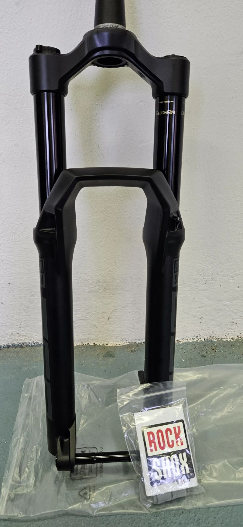 Rock Shox ZEB RC Debon air + 150mm 29"