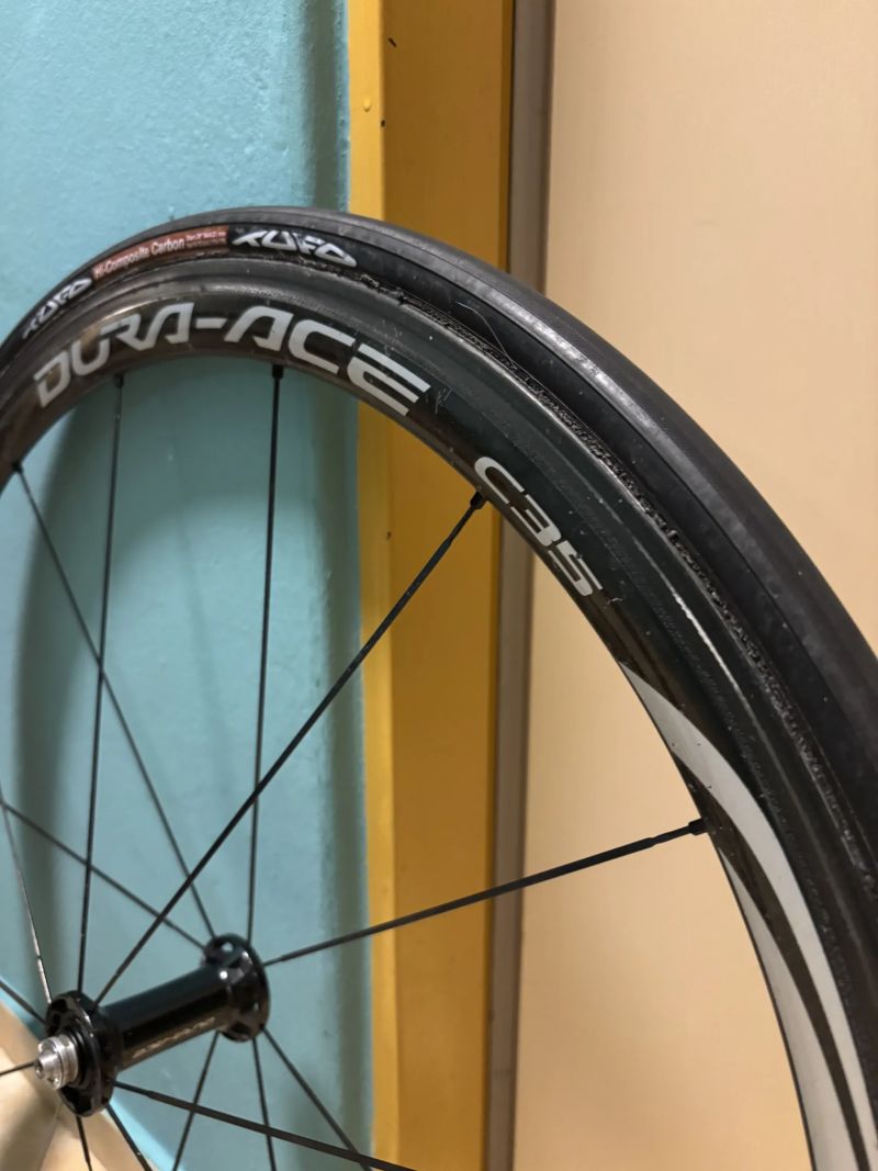 Zapletená kola Shimano Dura-Ace C35