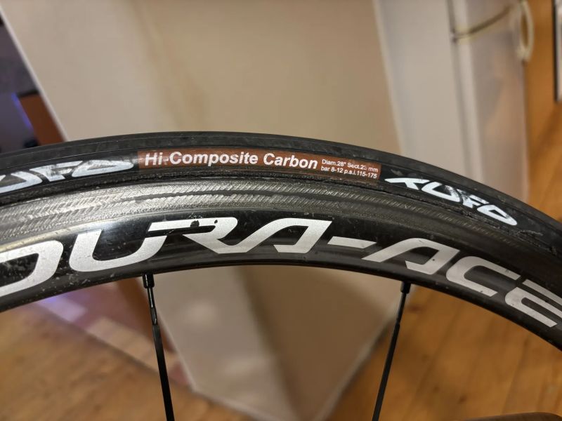 Zapletená kola Shimano Dura-Ace C35