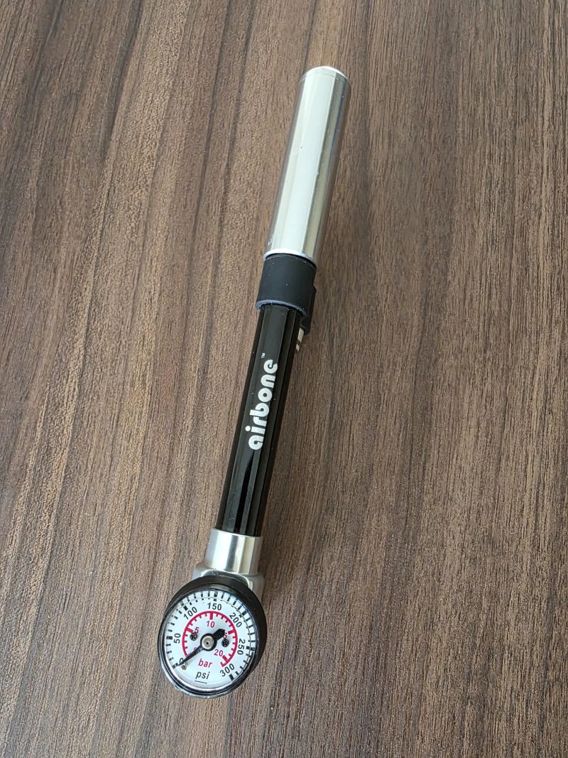 Rámová sada YT IZZO + Fox Transfer Kashima