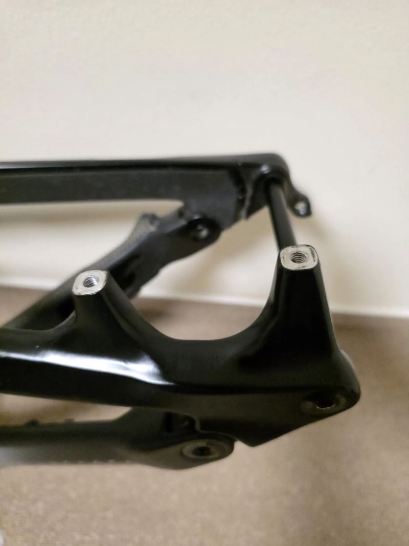 Rámová sada YT IZZO + Fox Transfer Kashima