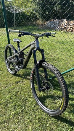 Trek Slash 9 GX AXS T-type Gen 6 M/L