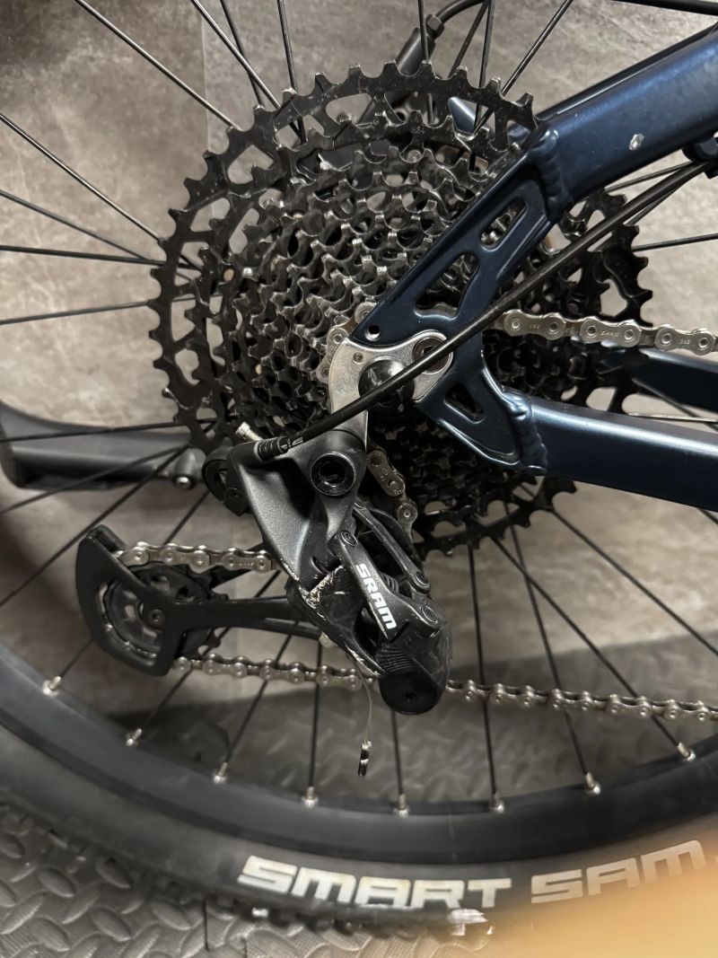 Crussis OLI ONE-Largo 8.8-M