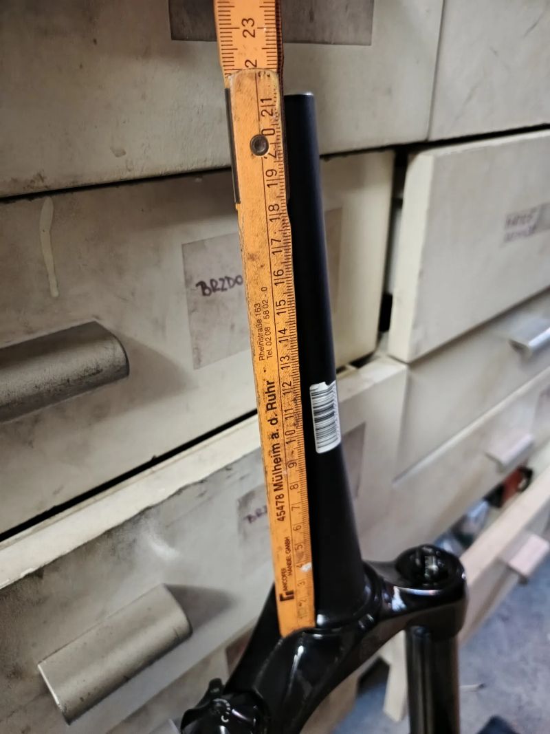 Vidlice RST Aerial 29-15 TnL 28,6 