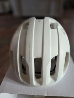 Cyklistická přilba POC Ventral Mips bílá