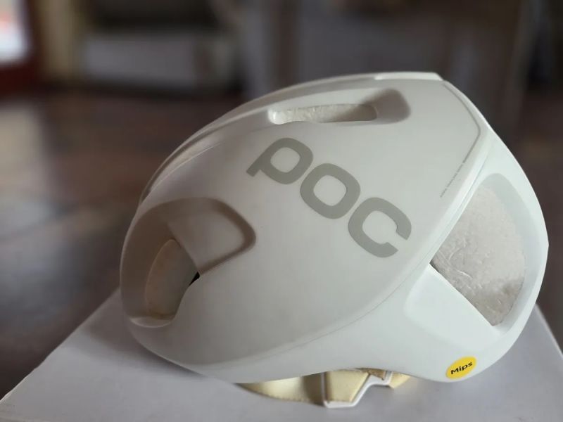 Cyklistická přilba POC Ventral Mips bílá