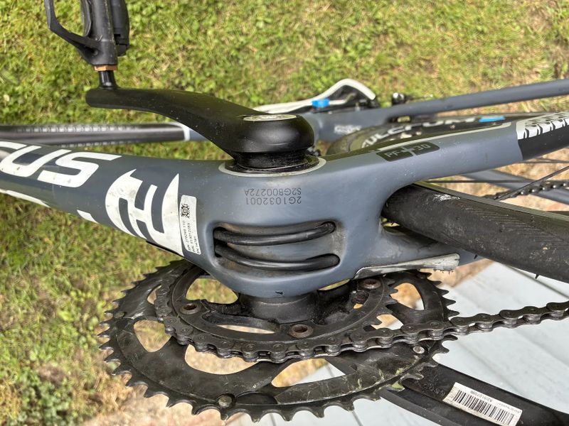 Focus Cayo Evo 6.0 - 2013 karbon