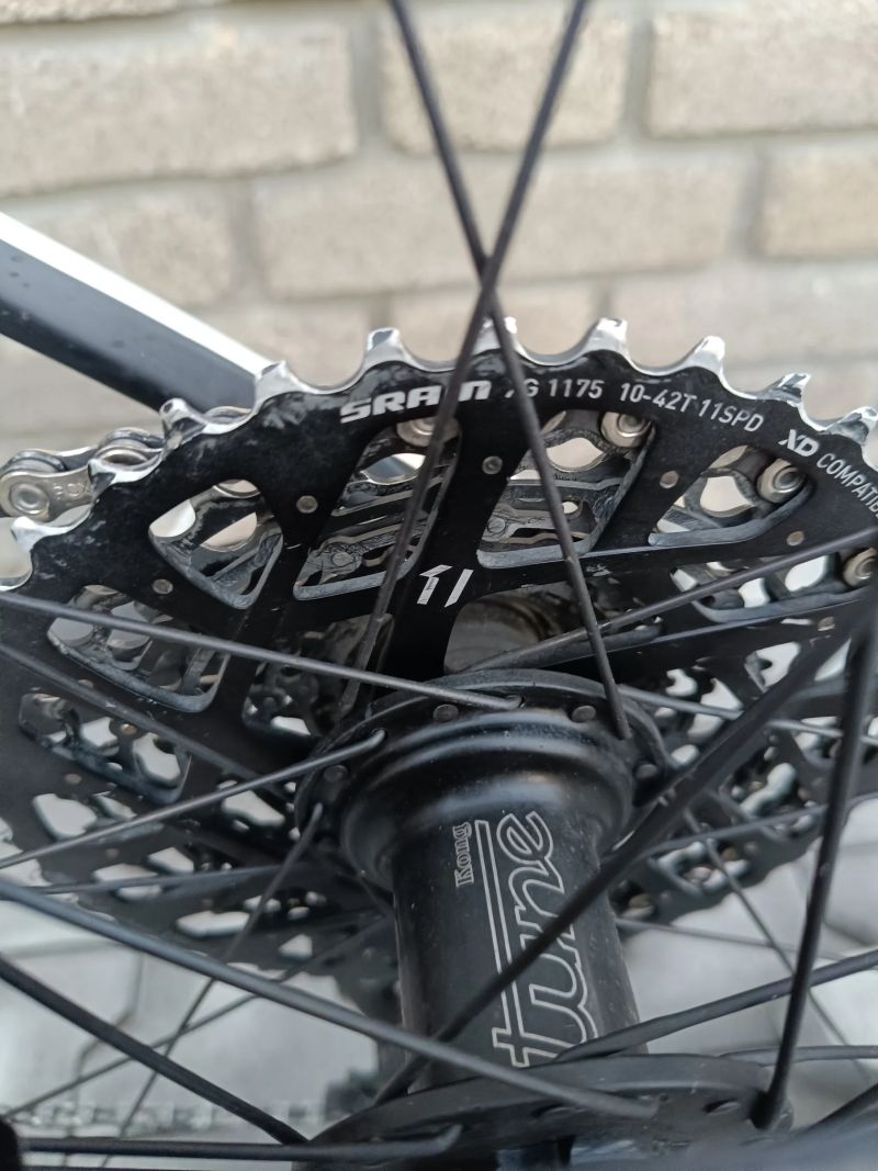 GHOST LECTOR 8.9 LC, Sram XX1, vše z karbonu = 10kg