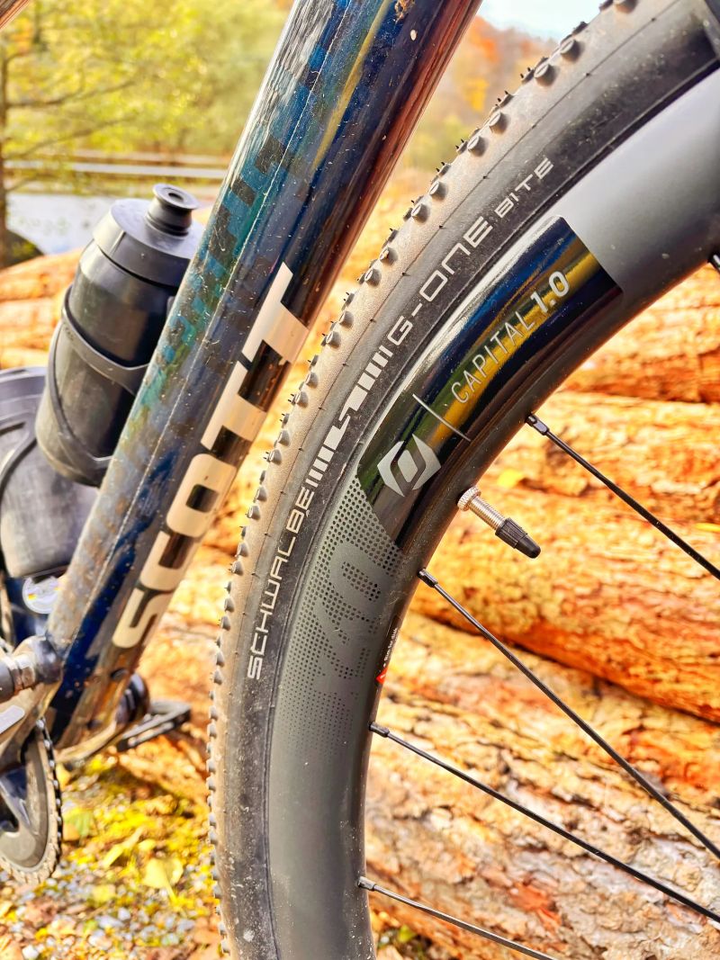 Scott Addict Gravel 20 (velikost M, 170-178cm) 