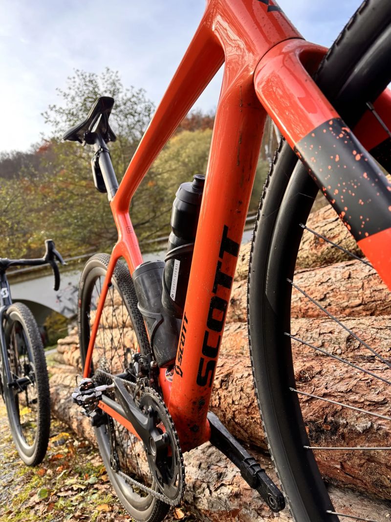 Scott Addict Gravel 40 (velikost M, 170-178cm)