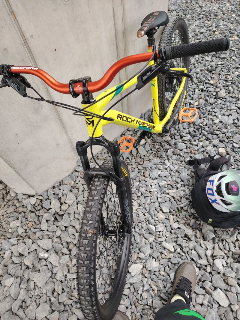 Rock Machine Manhattan