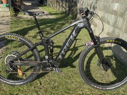  TREK Rail 9.8 Karbon M