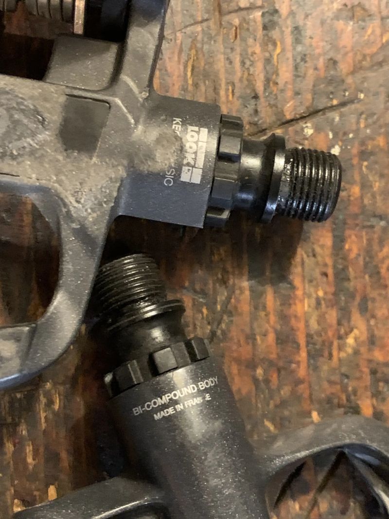 silniční pedály Shimano a Look