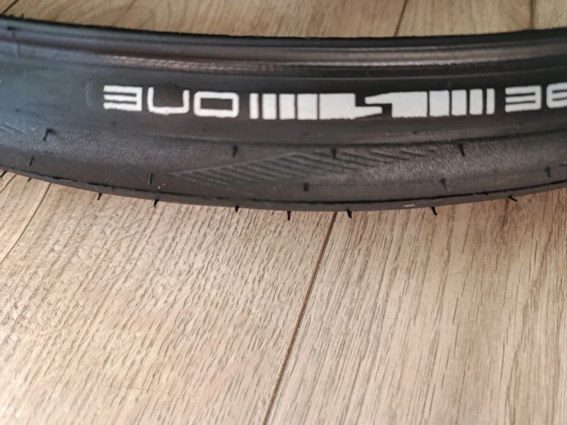 Schwalbe 700x25c TLE