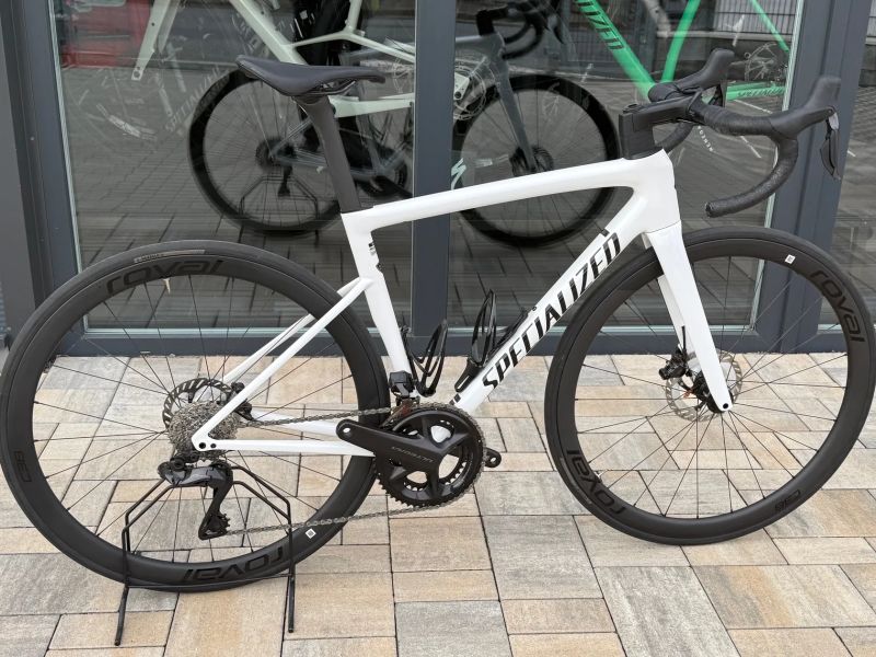 Specialized Tarmac SL8 Expert Di2 předváděcí kolo 200Km zánovní velikost 54cm