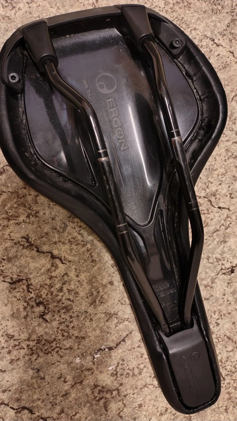 Prodám sedlo Ergon
