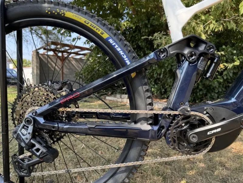 🔥🔥 SLEVA 25.000 -20% 🔥🔥 Crussis e-Full 10.10-PRO (720 Wh) 29" L - elektrické řazení AXS 