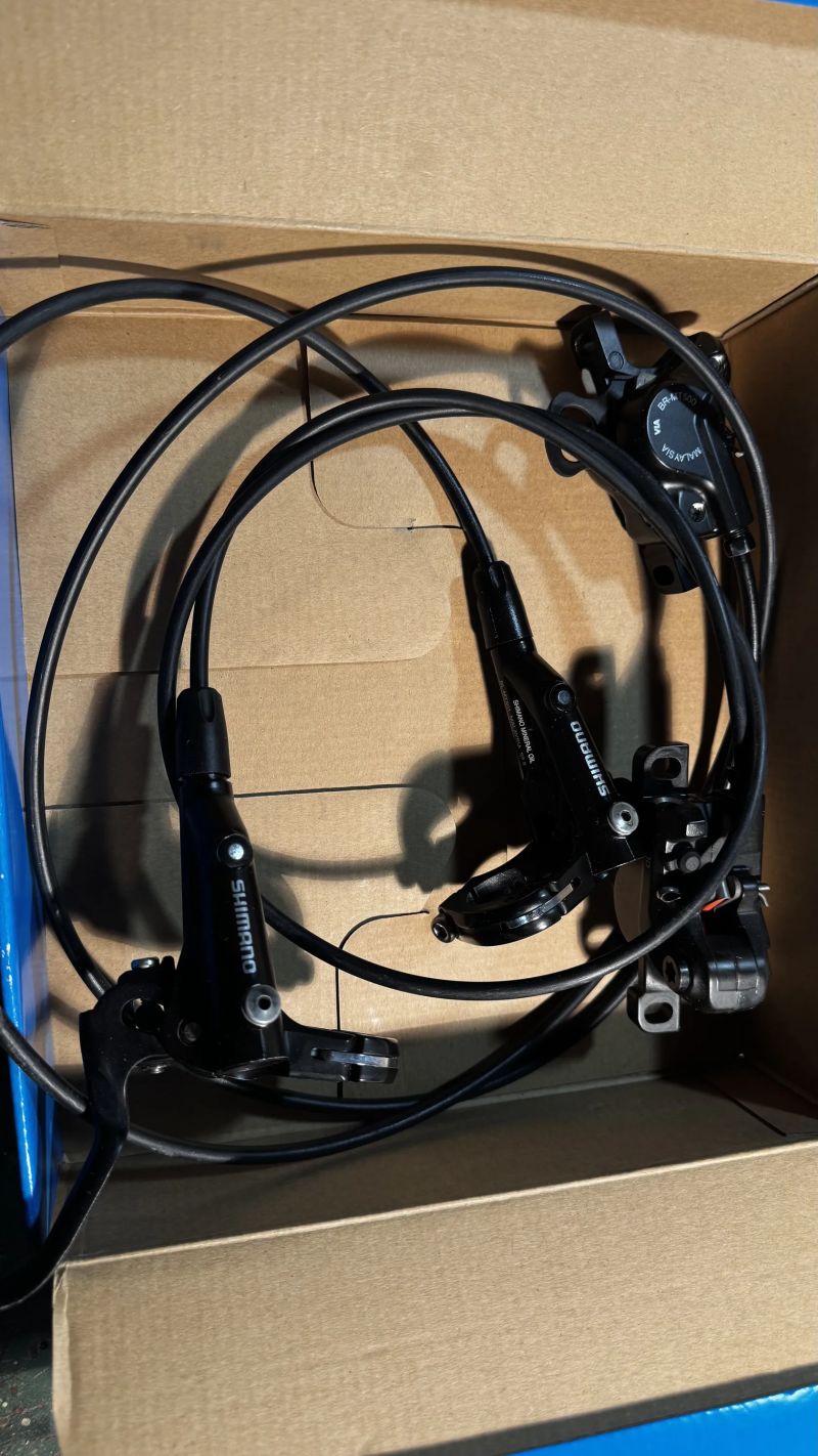 Shimano páky a třmeny 