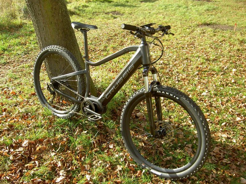 Crussis ONE Largo 7.6