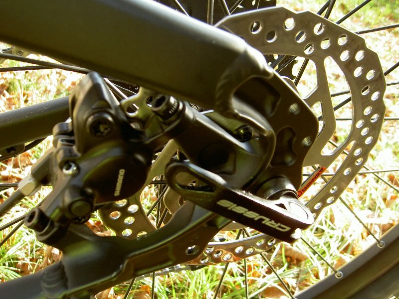 Crussis ONE Largo 7.6