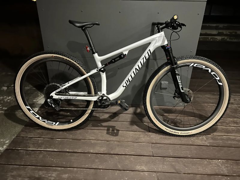 Specialized Epic Pro, velikost M