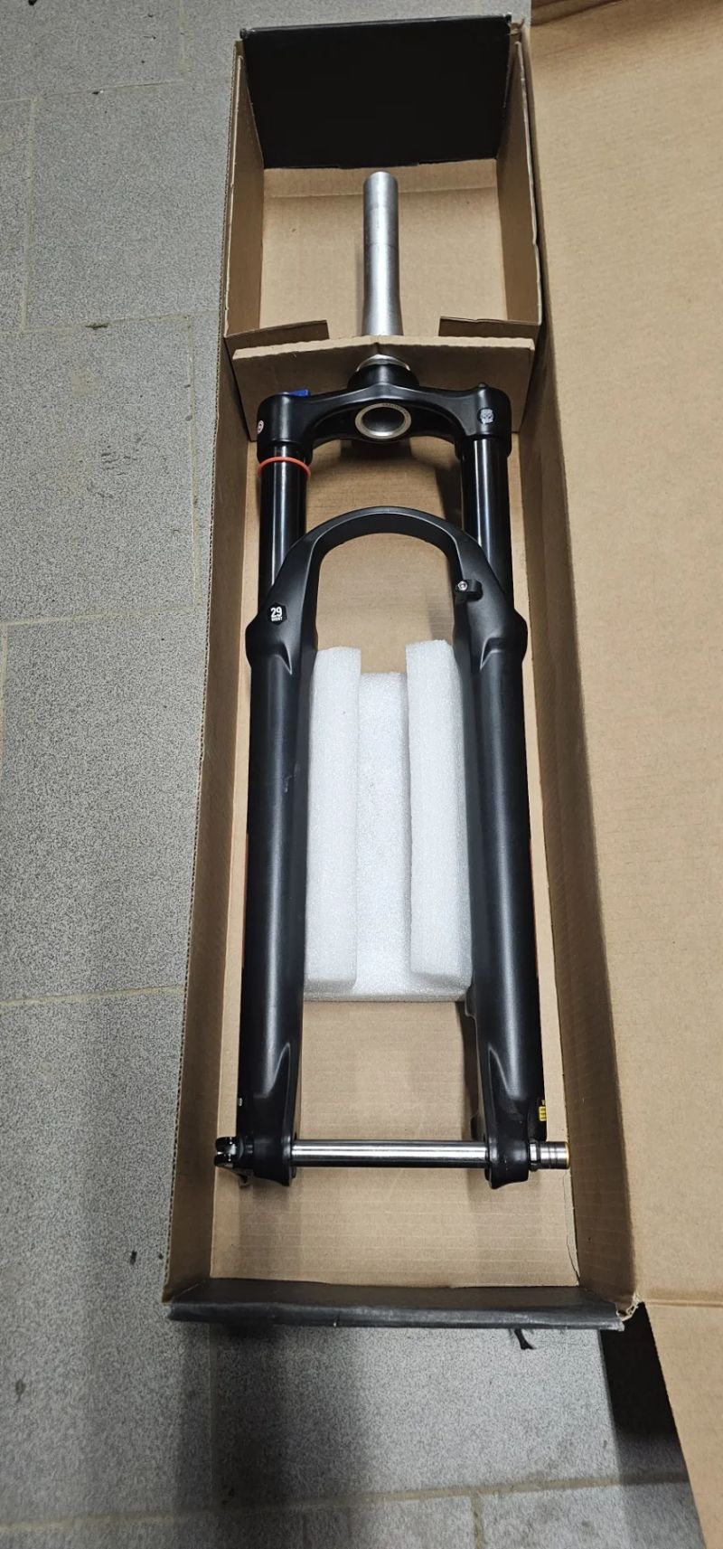 Vidlice SR Suntour XCR34, 29", 130 mm