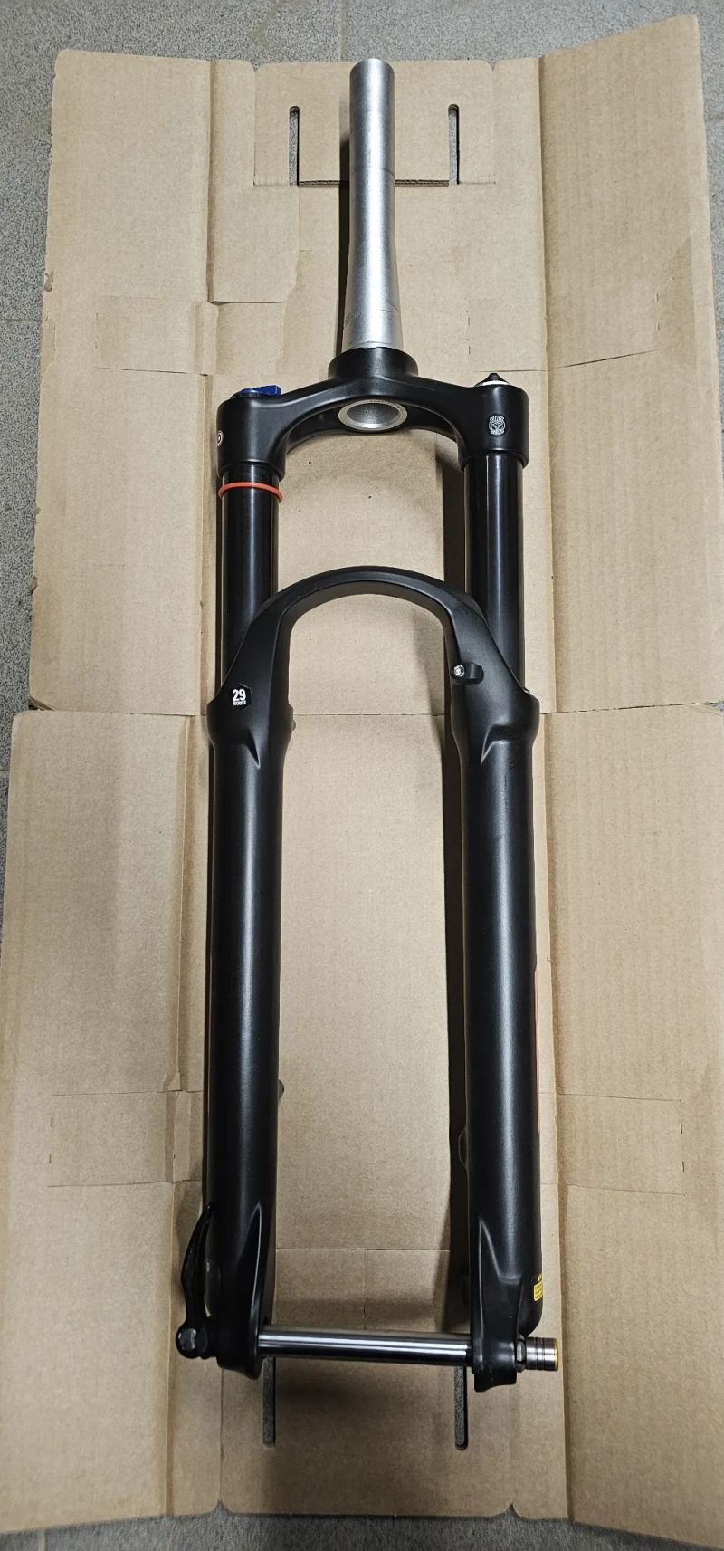 Vidlice SR Suntour XCR34, 29", 130 mm