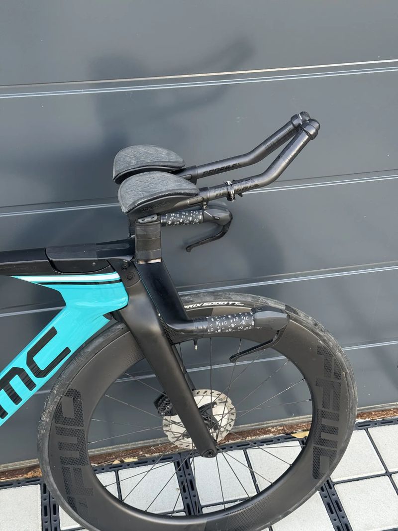 BMC Timemachine Ultegra Di2 - FFWD RYOT 77