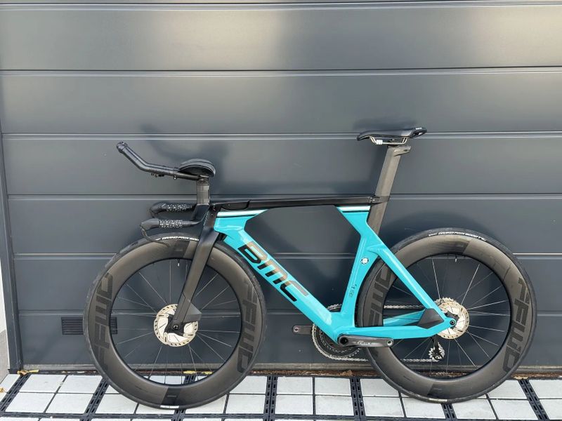 BMC Timemachine Ultegra Di2 - FFWD RYOT 77