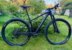 Skvělé závodní karbonové ultra lehké kolo OG Evkin, 29",M rám