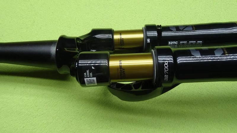 Fox 32 TAPER - CAST FACTORY FIT4 40mm