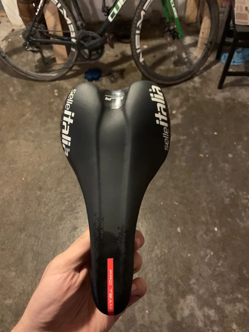 Selle Italia SLR pro team šířka 130mm