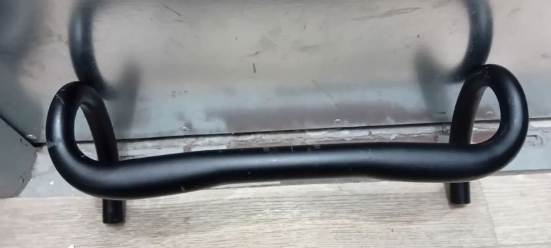 Silniční řidítka B-Twin