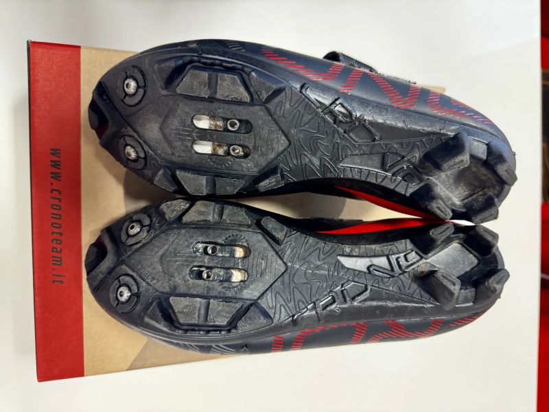 Triatlonové Xterra tretry - CRONO CT1 CARBOCOMP vel. 40 