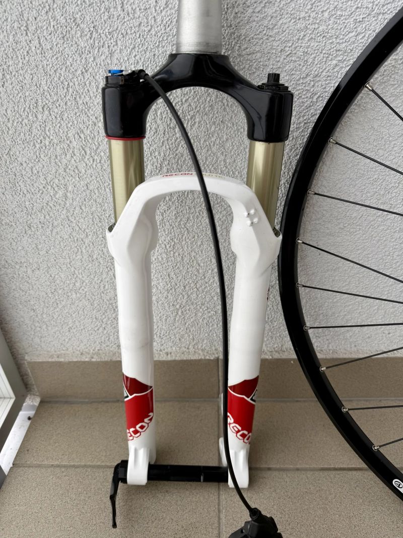 Rock Shox recon gold TK pro kola 29” včetně pevné osy a předního kola